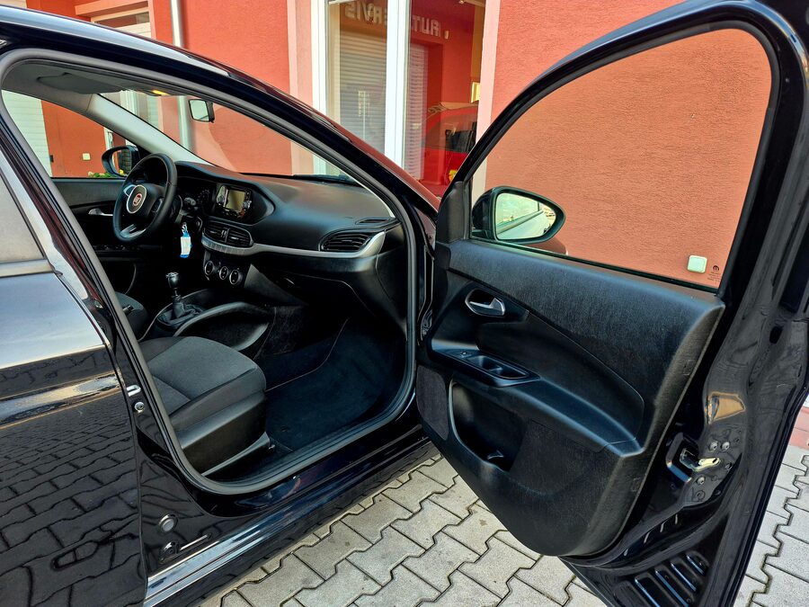 Fiat Tipo 1.4 70KW EASY – fotografie 15 z 24