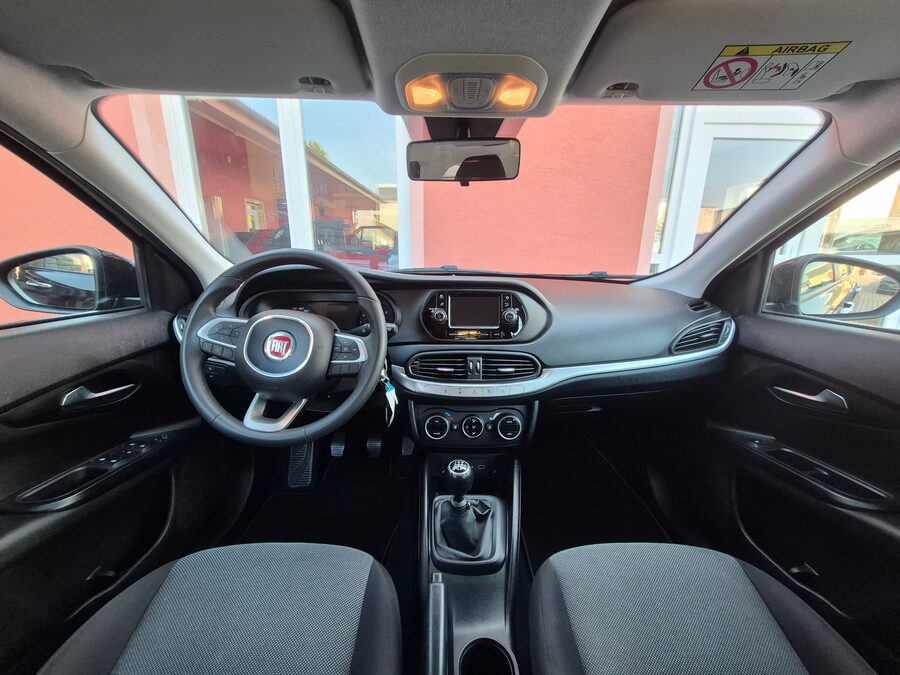 Fiat Tipo 1.4 70KW EASY – fotografie 20 z 24