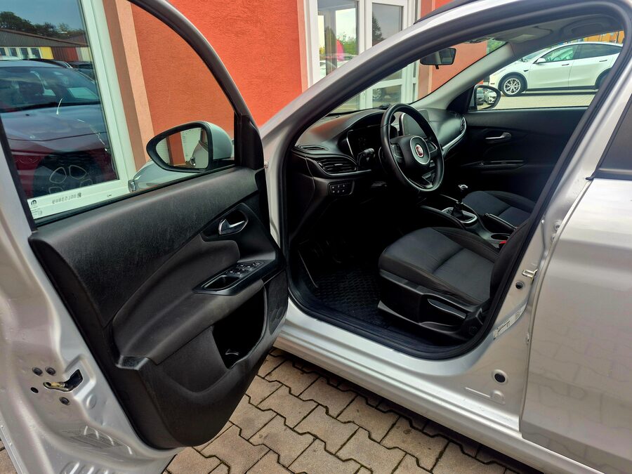 Fiat Tipo 1.4 70kw EASY – fotografie 12 z 27