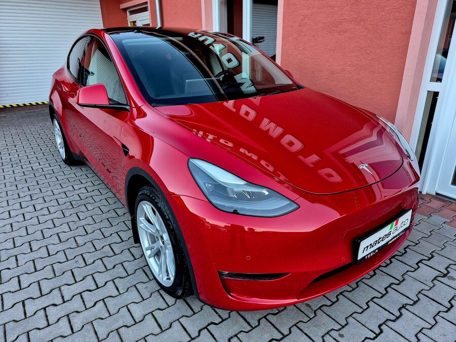 Tesla Model Y Long Range Dual Motor 378 kW – fotografie 4 z 26