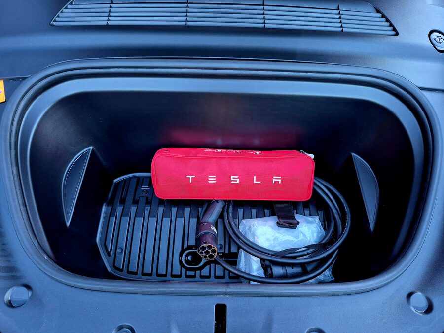 Tesla Model Y Long Range Dual Motor 378 kW – fotografie 8 z 26