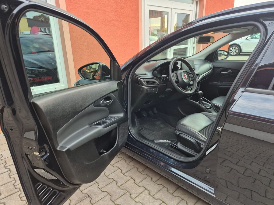 Fiat Tipo 1.4 T-Jet 88 kW S-Design – fotografie 13 z 26