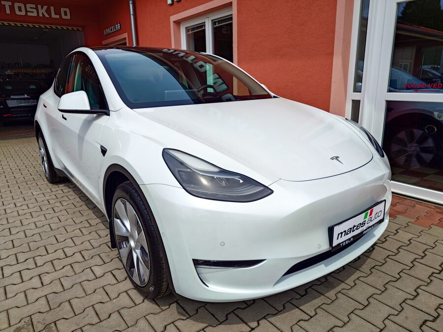 Tesla Model Y Long Range Dual Motor 378 kW – fotografie 4 z 23