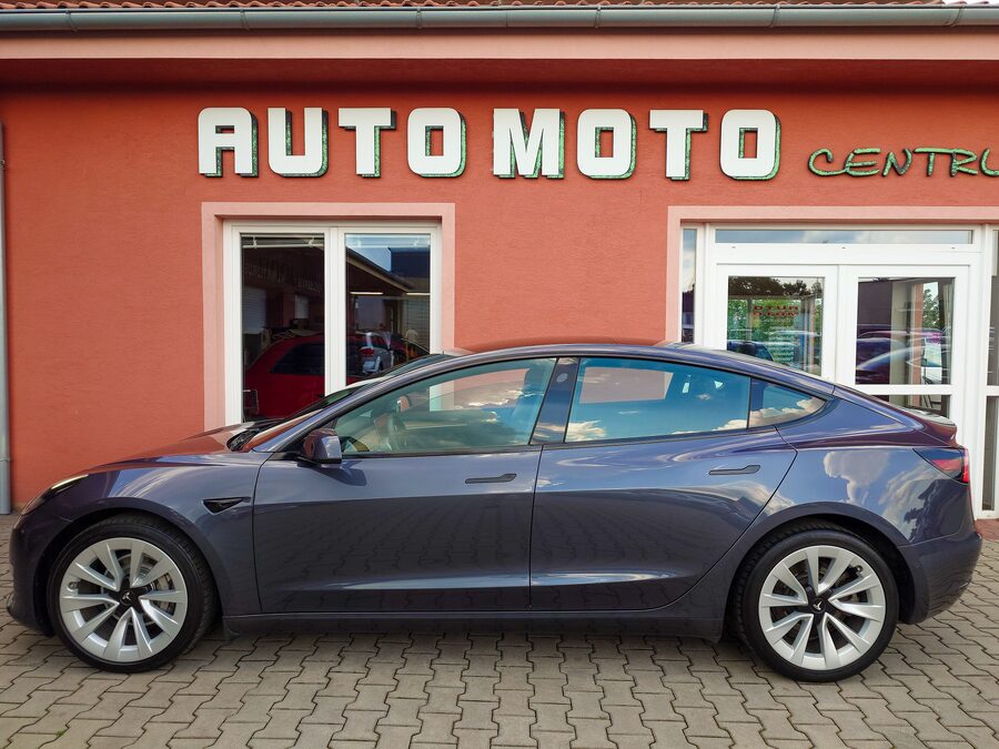 Tesla Model 3 Long Range Dual Motor 366 kW, acceleration boost – fotografie 3 z 24