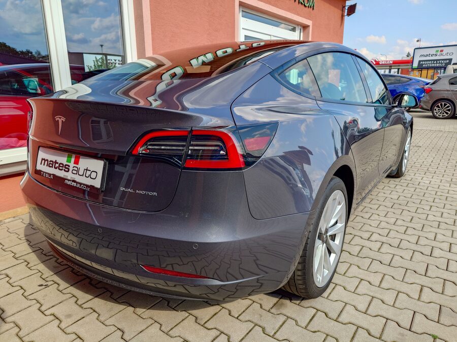 Tesla Model 3 Long Range Dual Motor 366 kW, acceleration boost – fotografie 7 z 24