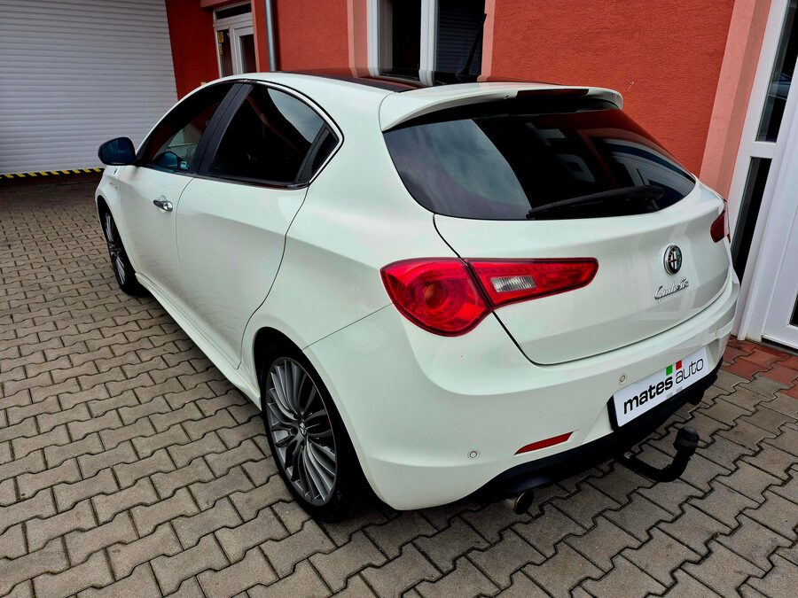 Alfa Romeo Giulietta QV 1.75 TBi 172 kW – fotografie 3 z 26