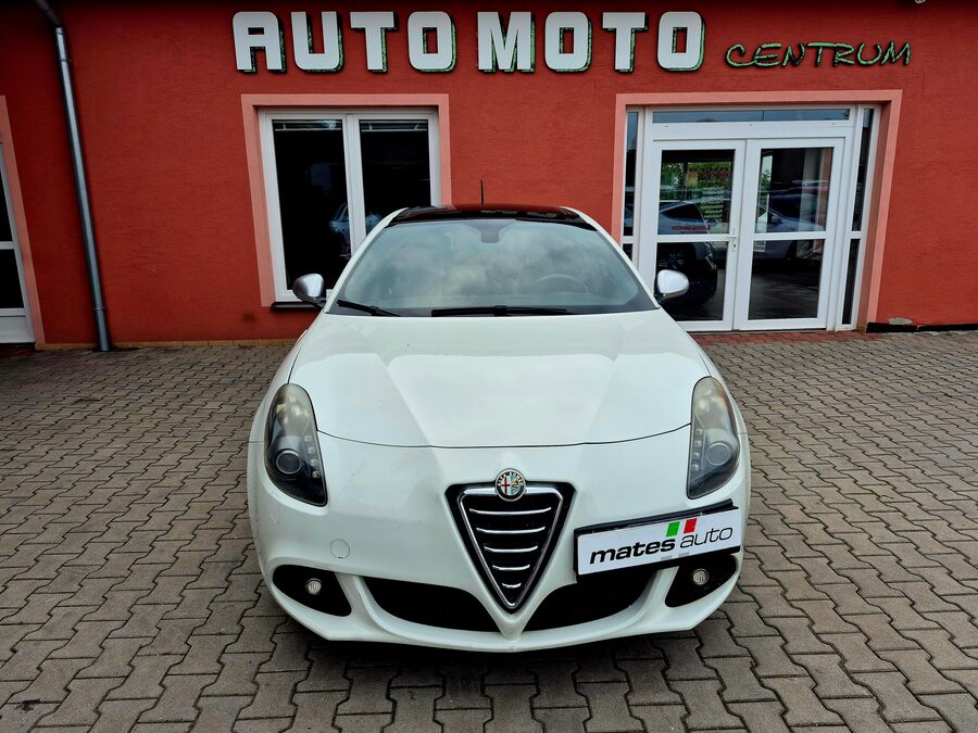 Alfa Romeo Giulietta QV 1.75 TBi 172 kW – fotografie 7 z 26