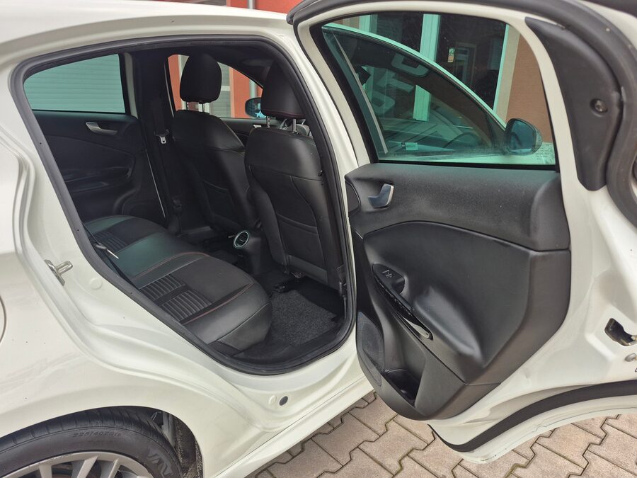 Alfa Romeo Giulietta QV 1.75 TBi 172 kW – fotografie 16 z 26