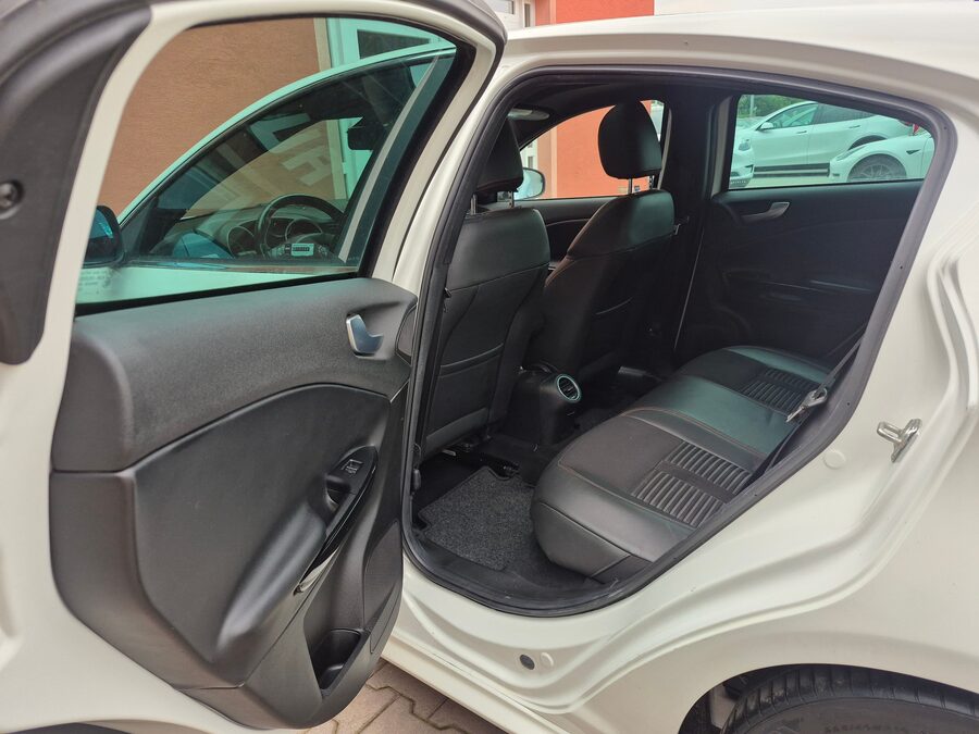 Alfa Romeo Giulietta QV 1.75 TBi 172 kW – fotografie 18 z 26