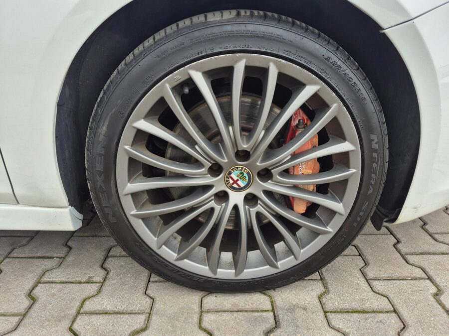 Alfa Romeo Giulietta QV 1.75 TBi 172 kW – fotografie 21 z 26