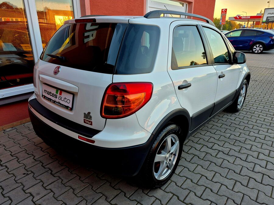 Fiat Sedici 1.6 88 kW Dynamic 4x4 – fotografie 6 z 24