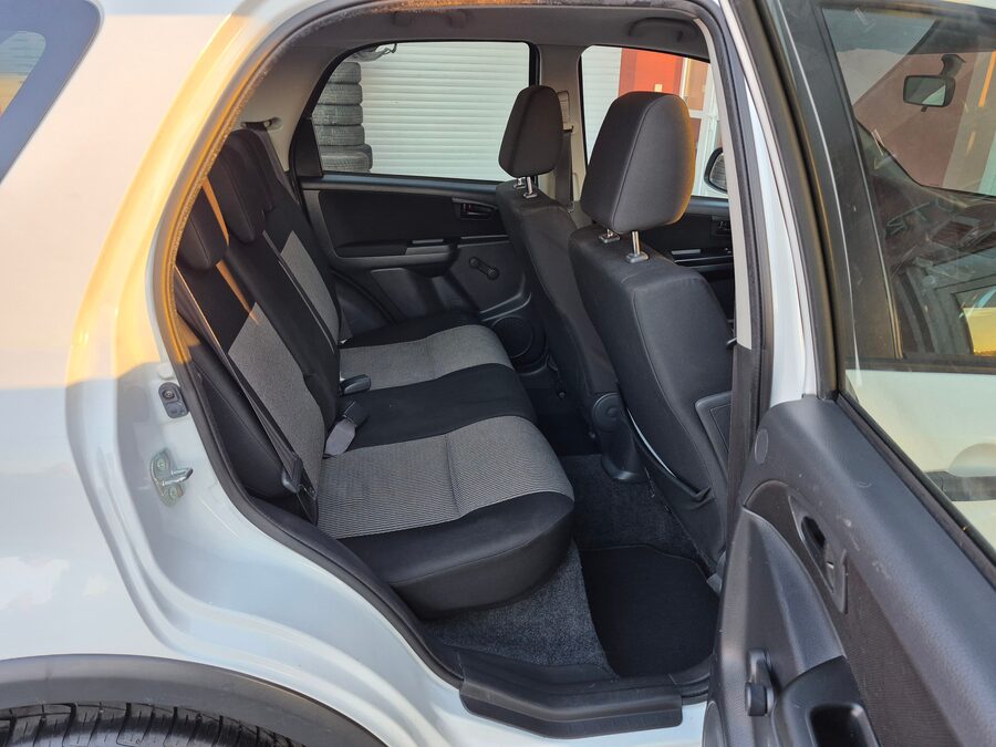 Fiat Sedici 1.6 88 kW Dynamic 4x4 – fotografie 15 z 24
