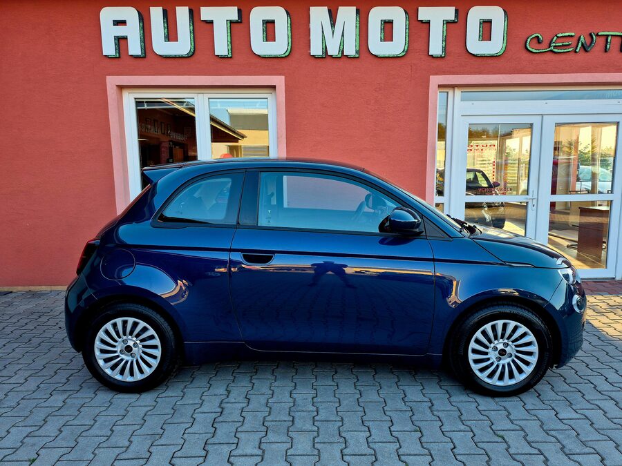 Fiat 500E 70 kW ACTION PLUS – fotografie 6 z 24