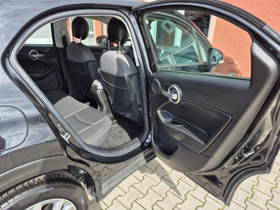 Fiat 500X 1.6 E.torQ 81 kW Pop Star – fotografie 17 z 26