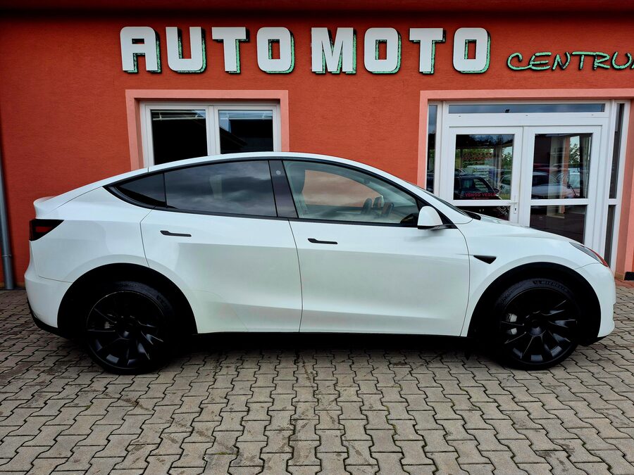 Tesla Model Y Long Range Dual Motor 378kW - BERLÍN – fotografie 5 z 26