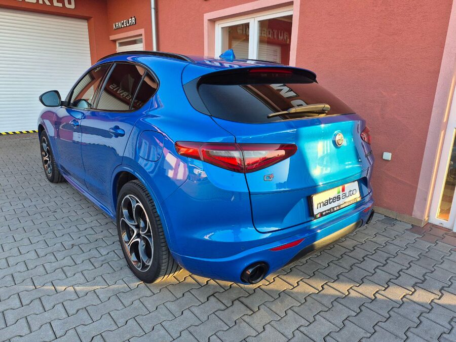Alfa Romeo Stelvio 2.2 JTDM Veloce Q4 – fotografie 3 z 24
