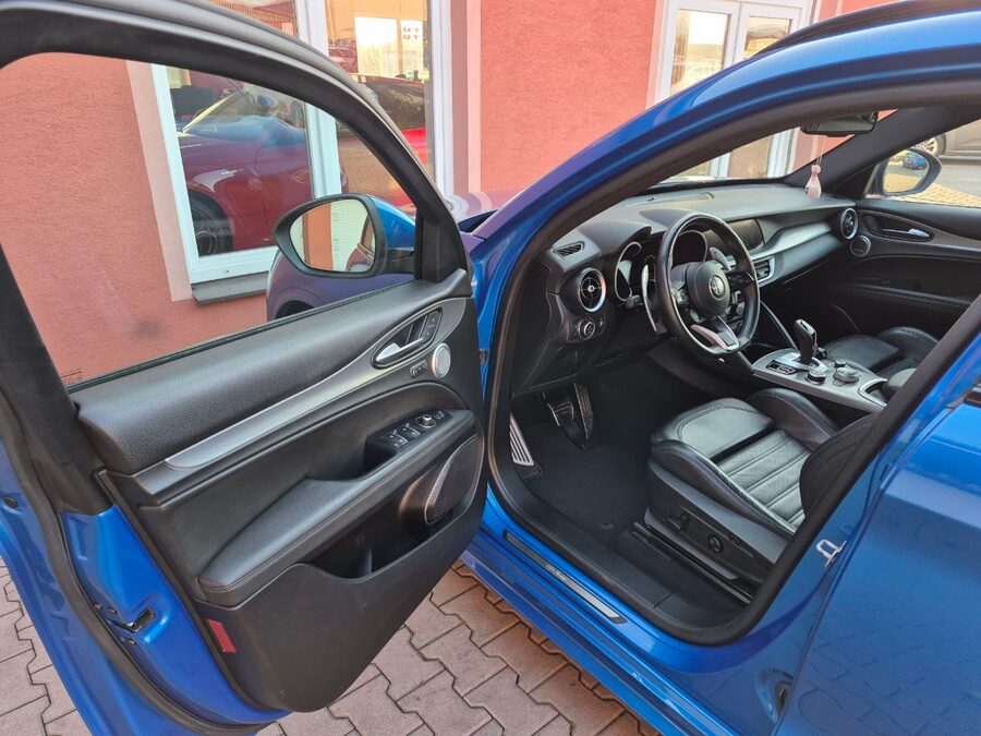 Alfa Romeo Stelvio 2.2 JTDM Veloce Q4 – fotografie 12 z 24