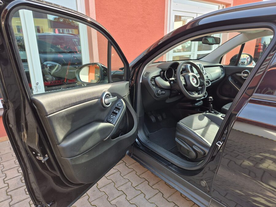 Fiat 500X 1.4 MultiAir 103 kW Cross Plus – fotografie 12 z 26