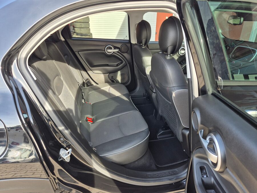 Fiat 500X 1.4 MultiAir 103 kW Cross Plus – fotografie 16 z 26