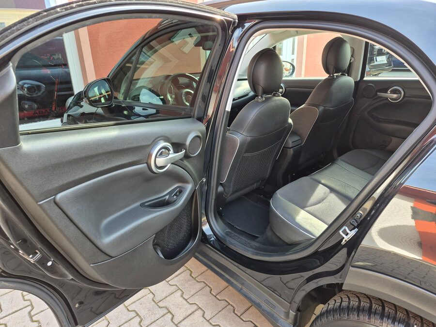 Fiat 500X 1.4 MultiAir 103 kW Cross Plus – fotografie 19 z 26