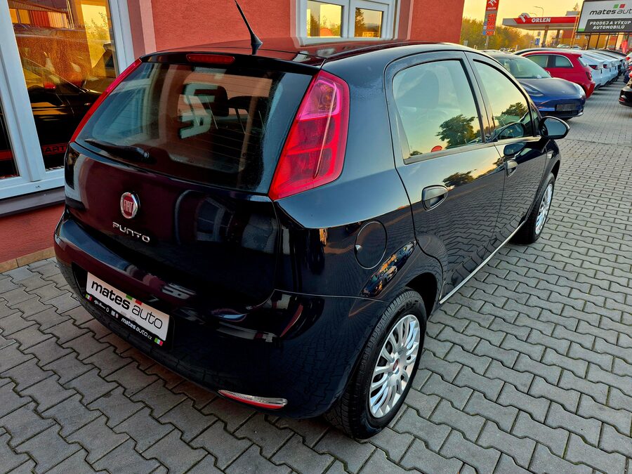 Fiat Punto 1.4 Basis 57 kW – fotografie 6 z 22