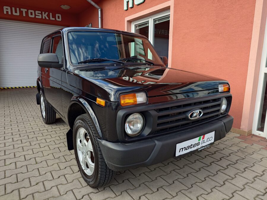Lada Niva Urban 4x4 1.7 61kw – fotografie 4 z 24