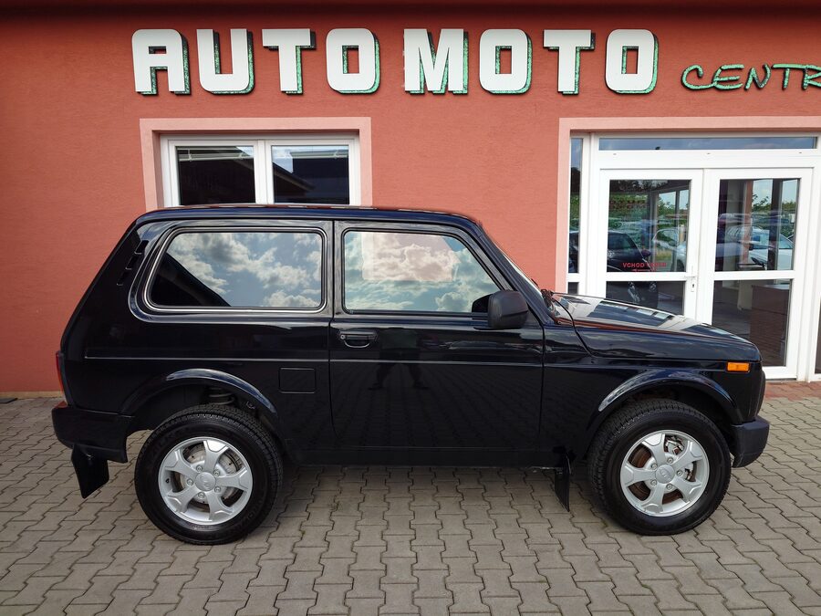 Lada Niva Urban 4x4 1.7 61kw – fotografie 5 z 24
