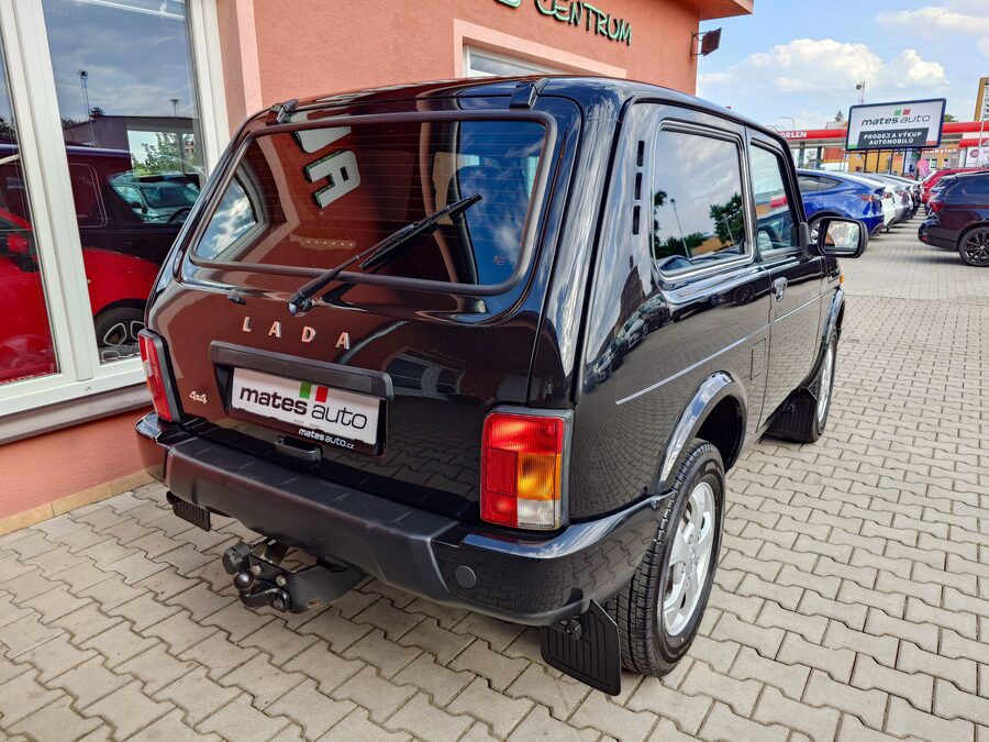 Lada Niva Urban 4x4 1.7 61kw – fotografie 6 z 24