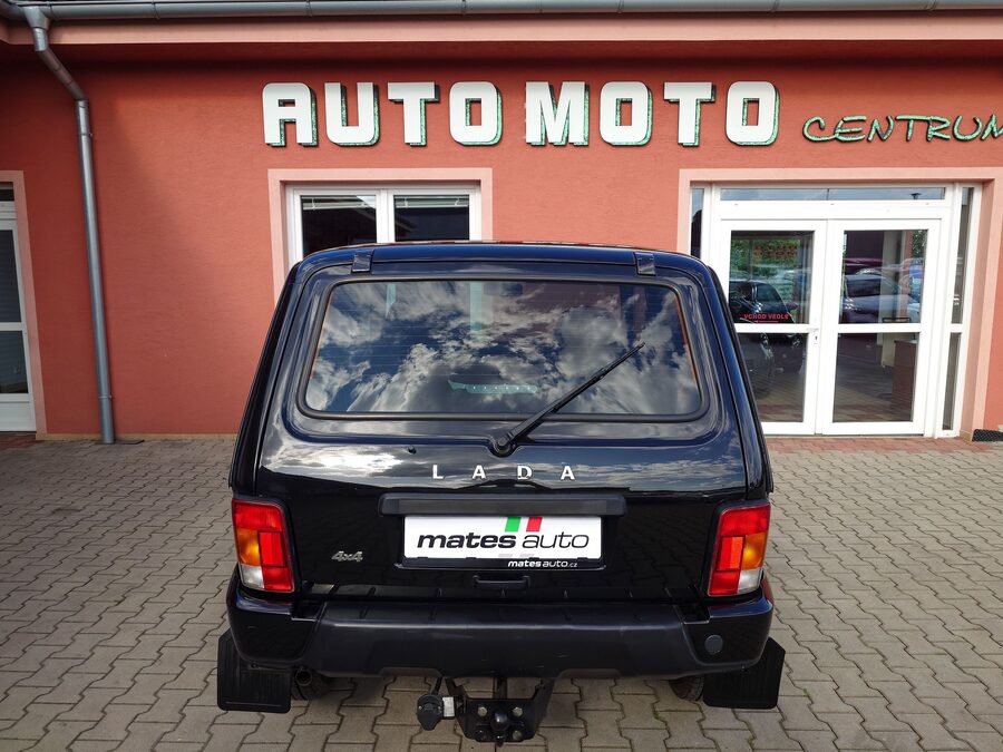 Lada Niva Urban 4x4 1.7 61kw – fotografie 9 z 24