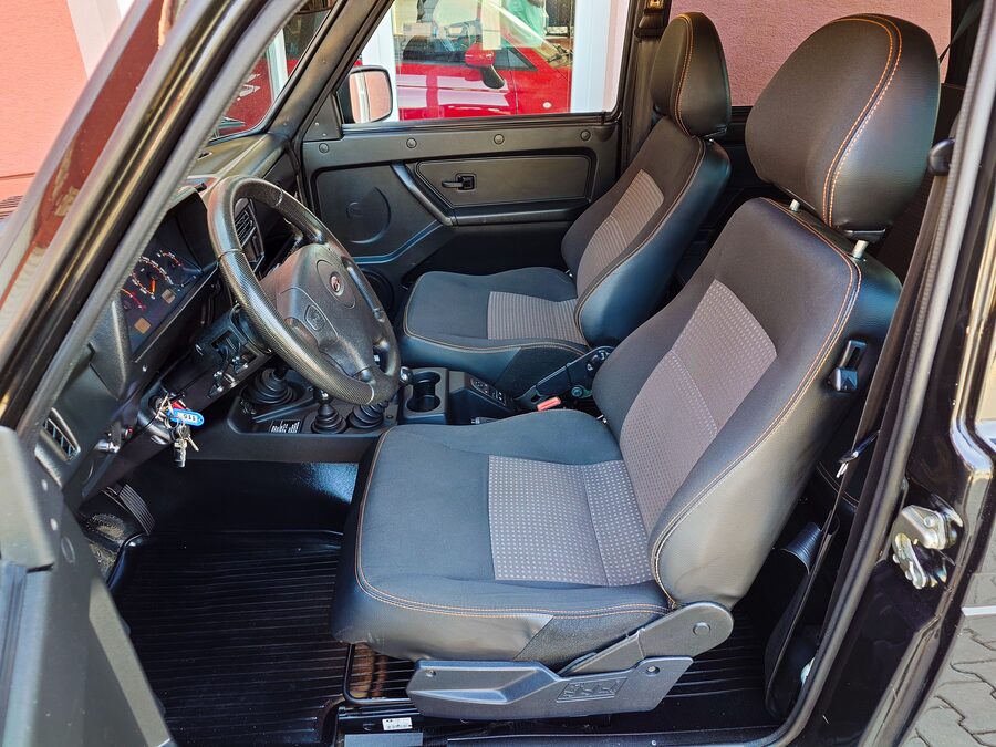 Lada Niva Urban 4x4 1.7 61kw – fotografie 14 z 24