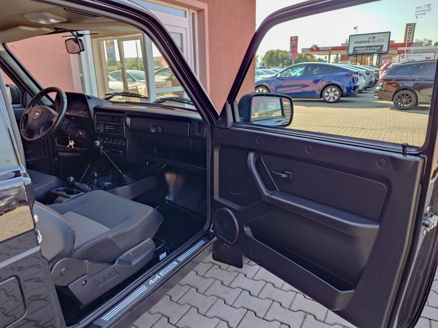 Lada Niva Urban 4x4 1.7 61kw – fotografie 15 z 24