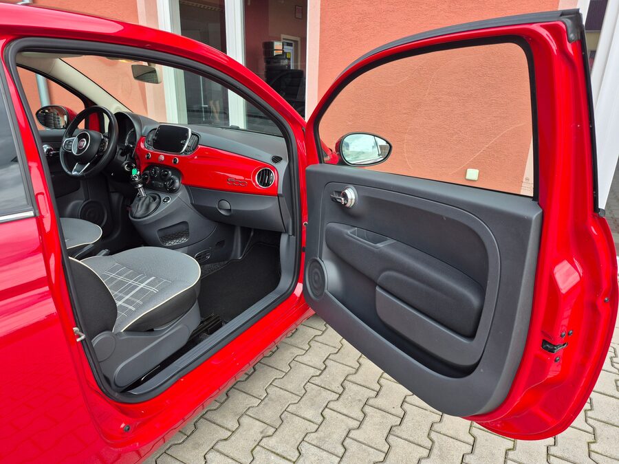 Fiat 500 1.2 51 kW Lounge Panorama – fotografie 14 z 22