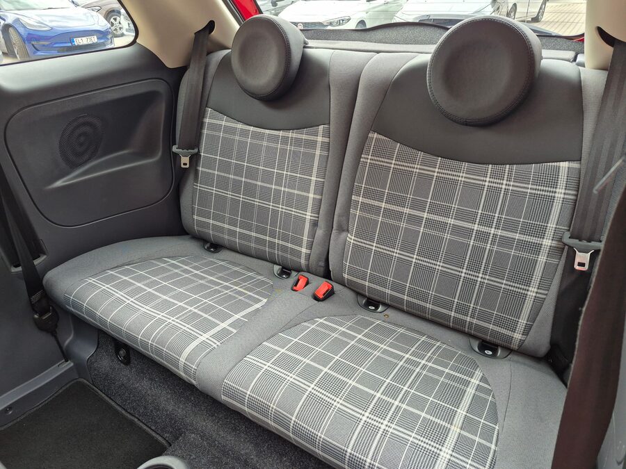 Fiat 500 1.2 51 kW Lounge Panorama – fotografie 15 z 22