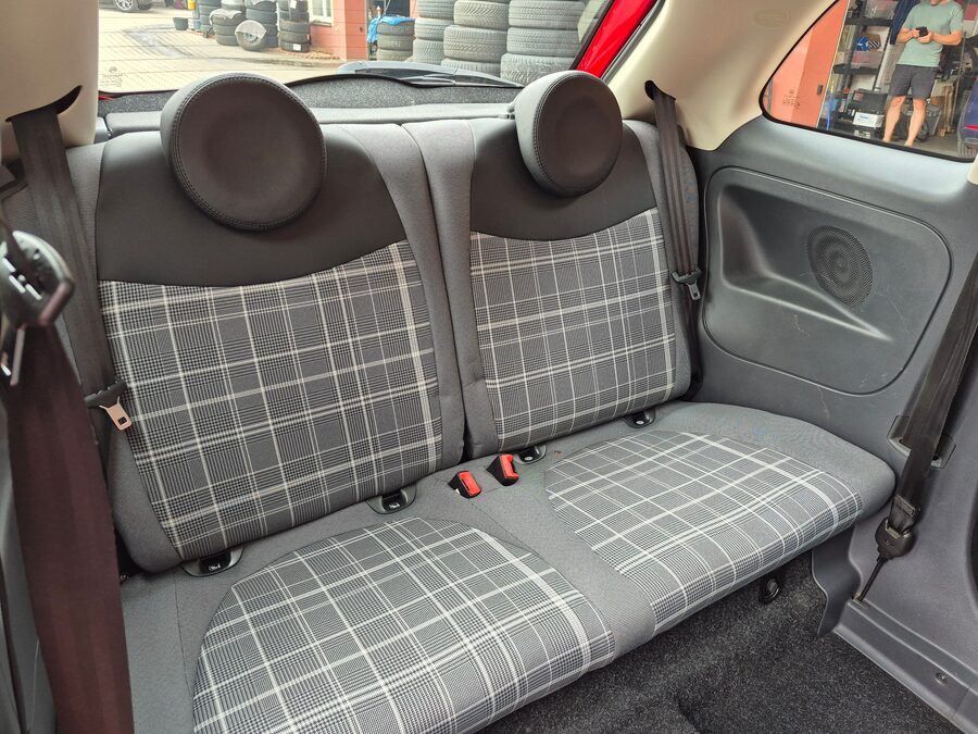 Fiat 500 1.2 51 kW Lounge Panorama – fotografie 16 z 22