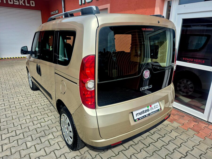 Fiat Dobló 1.4 Dynamic 70 kW – fotografie 3 z 20