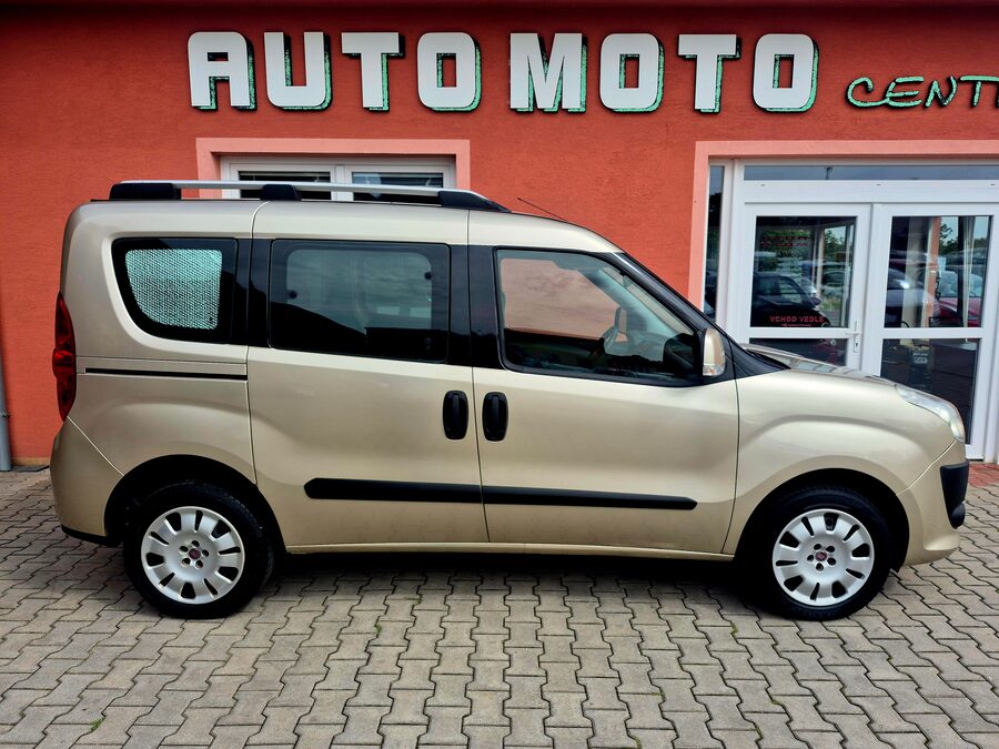 Fiat Dobló 1.4 Dynamic 70 kW – fotografie 5 z 20