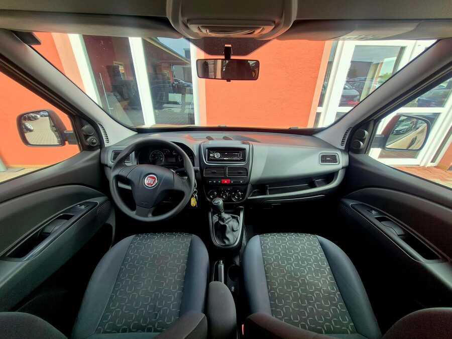 Fiat Dobló 1.4 Dynamic 70 kW – fotografie 16 z 20