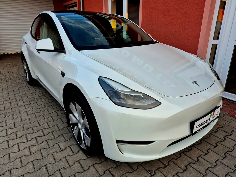 Tesla Model Y Long Range Dual Motor, Berlín, tažné zařízení – fotografie 4 z 28