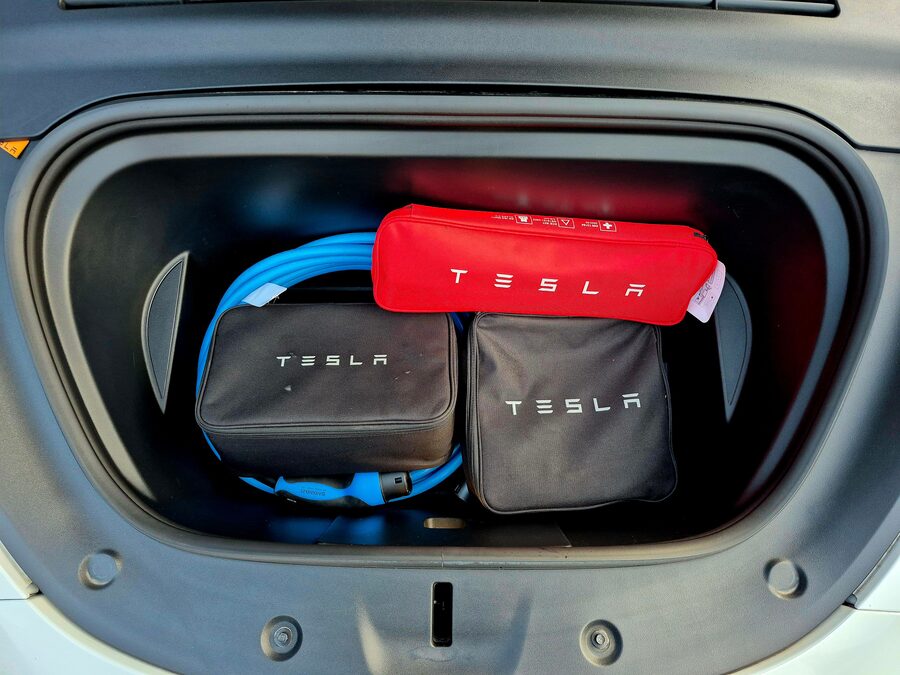 Tesla Model Y Long Range Dual Motor, Berlín, tažné zařízení – fotografie 8 z 28