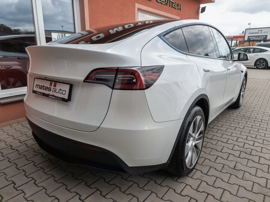 Tesla Model Y Long Range Dual Motor, – fotografie 6 z 25