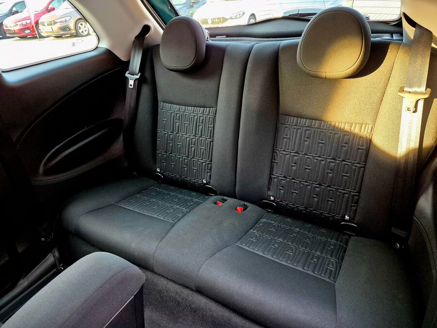 Fiat 500E 87 kW 42 kWh Drive – fotografie 15 z 23