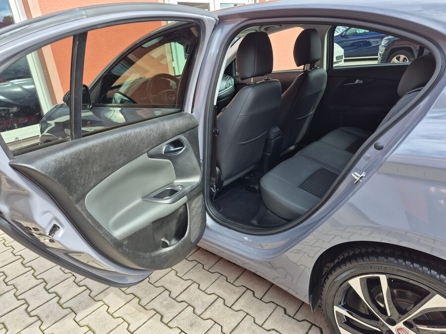 Fiat Tipo 1.4 TURBO S-Design 88 kW Grigio Metropoli – fotografie 20 z 26