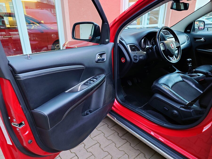 Fiat Freemont 2.0 Multijet 125 kW Cross – fotografie 12 z 27