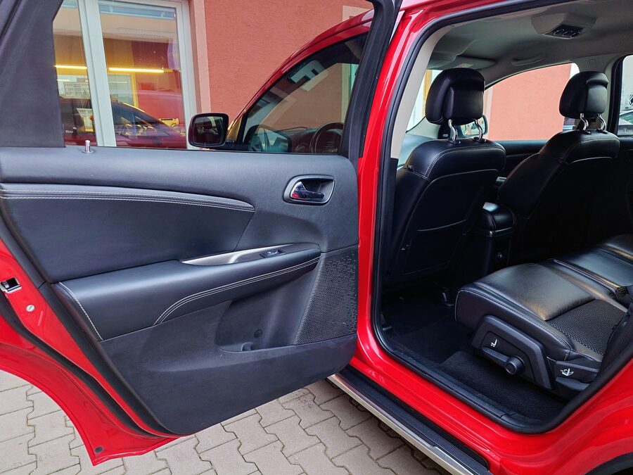 Fiat Freemont 2.0 Multijet 125 kW Cross – fotografie 16 z 27