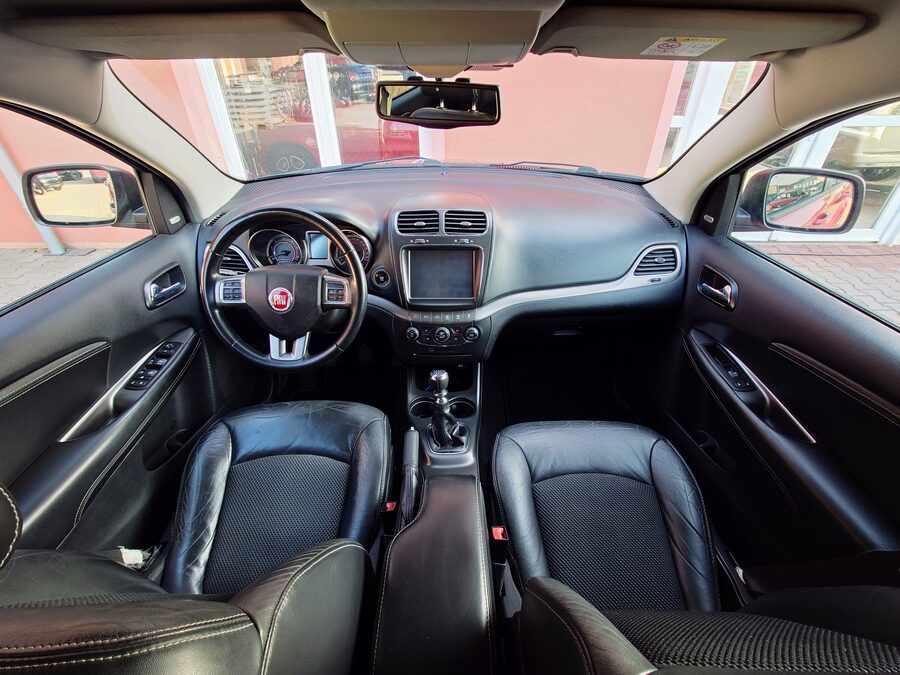 Fiat Freemont 2.0 Multijet 125 kW Cross – fotografie 19 z 27