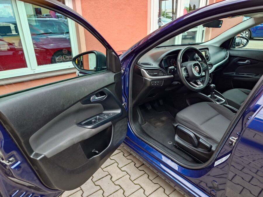Fiat Tipo 1.4 Fire 70 kW - POP – fotografie 13 z 26