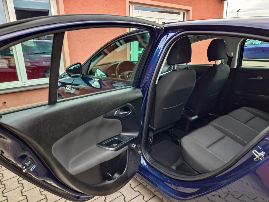 Fiat Tipo 1.4 Fire 70 kW - POP – fotografie 15 z 26