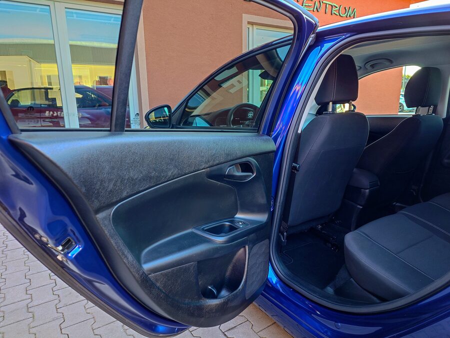 Fiat Tipo 1.6 M-Jet 96 kW – fotografie 16 z 26