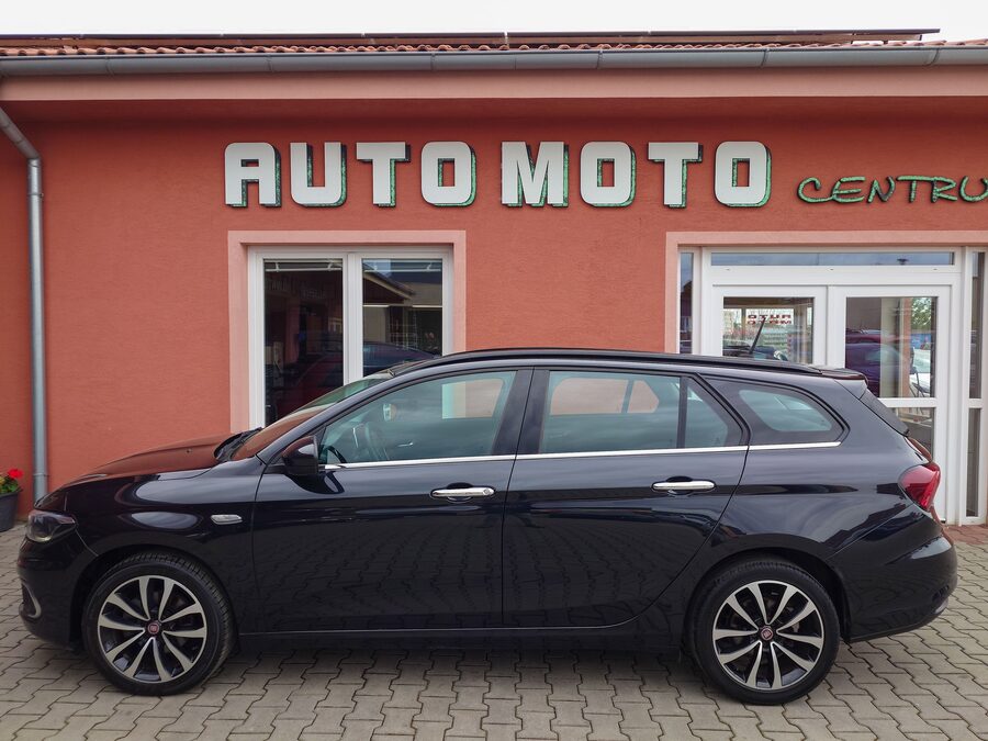Fiat Tipo 1.6 JTDM Lounge 88 kW – fotografie 2 z 26