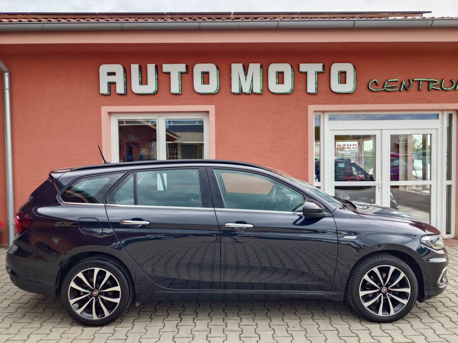 Fiat Tipo 1.6 JTDM Lounge 88 kW – fotografie 5 z 26